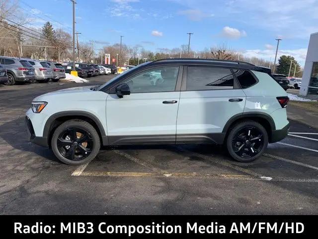 2026 Volkswagen Taos SE Black