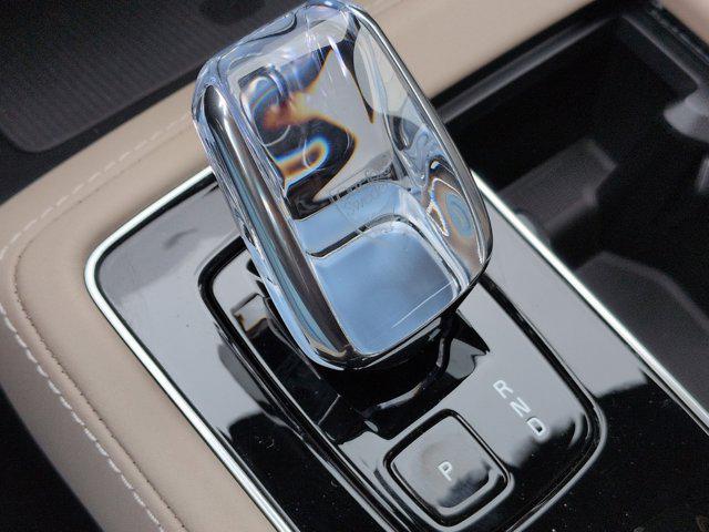 2026 Volvo XC90 Plug-In Hybrid Plus, T8 AWD, Electric/Gasoline, Bright, 7 Seats