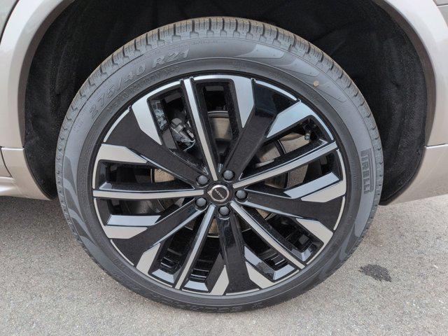 2026 Volvo XC90 Plug-In Hybrid Plus, T8 AWD, Electric/Gasoline, Bright, 7 Seats