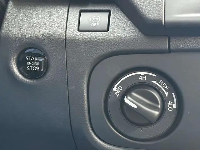2026 Nissan Frontier Crew Cab PRO-4X 4x4
