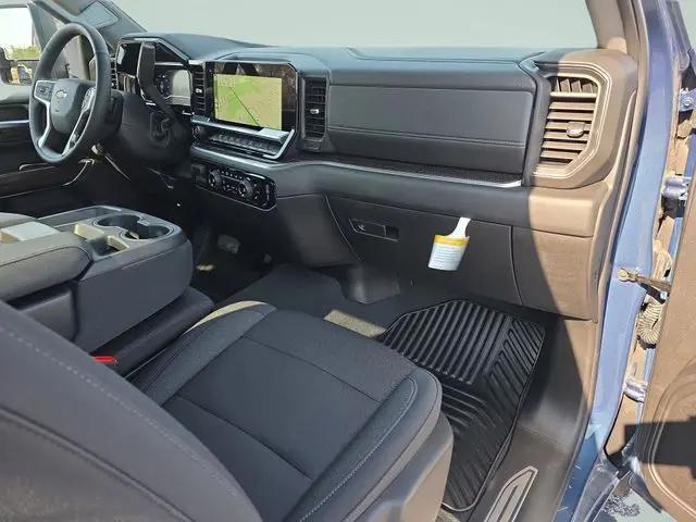 2025 Chevrolet Silverado 2500HD 4WD Regular Cab Long Bed LT
