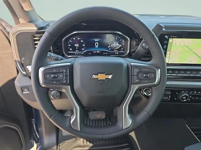2025 Chevrolet Silverado 2500HD 4WD Regular Cab Long Bed LT