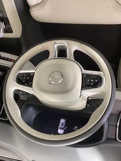 2026 Volvo XC90 Ultra, B6 AWD Gas (mild hybrid), Gasoline, Bright, 7 Seats