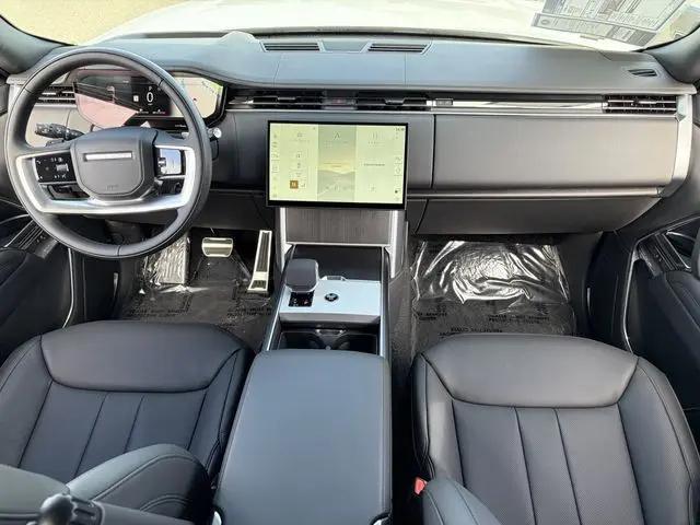 2026 Land Rover Range Rover P400 SE