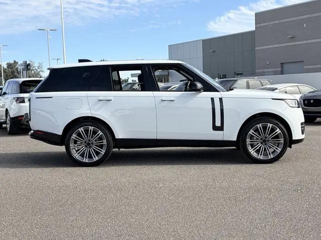 2026 Land Rover Range Rover P400 SE