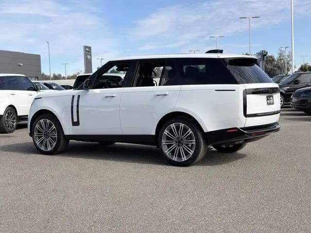 2026 Land Rover Range Rover P400 SE