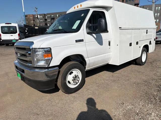 2026 Ford E-350 Cutaway E-Series Cutaway for sale in Roselle, IL