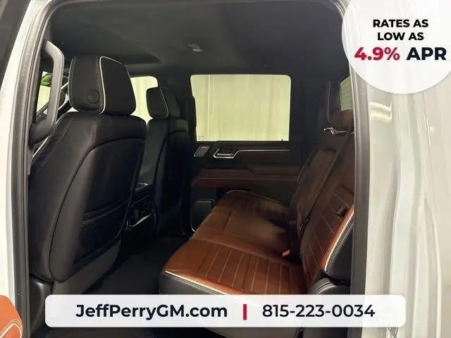 2026 GMC Sierra 2500HD Crew Cab, Standard Bed, Denali Ultimate, 4WD