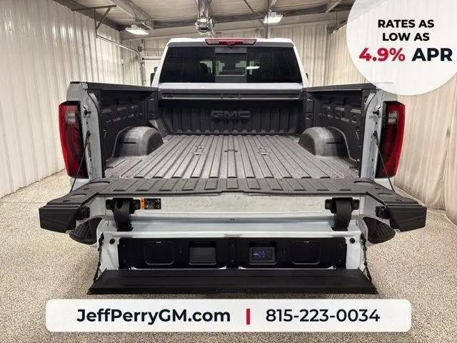2026 GMC Sierra 2500HD Crew Cab, Standard Bed, Denali Ultimate, 4WD