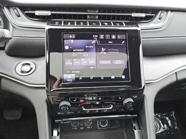 2026 Jeep Grand Cherokee L Altitude 4x4