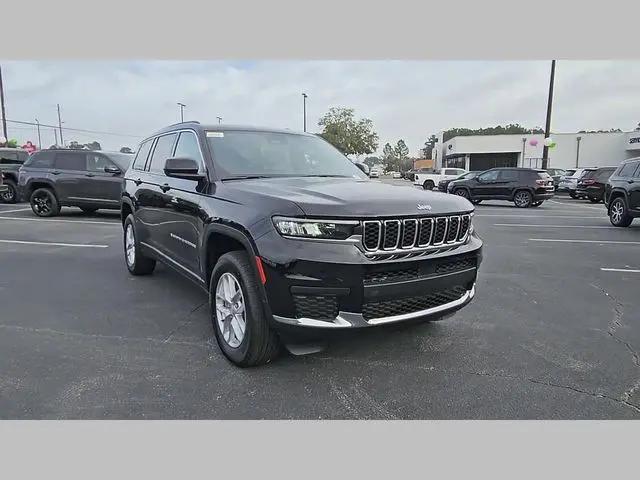 2026 Jeep Grand Cherokee L Laredo 4x4