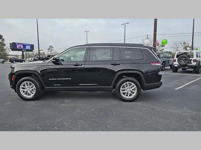 2026 Jeep Grand Cherokee L Laredo 4x4