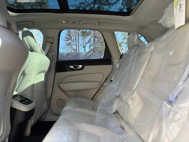 2026 Volvo XC60 B5 Ultra