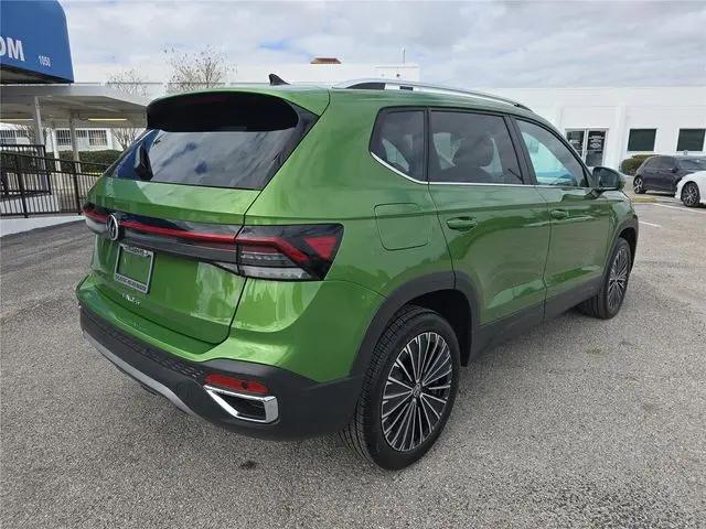 2026 Volkswagen Taos SE