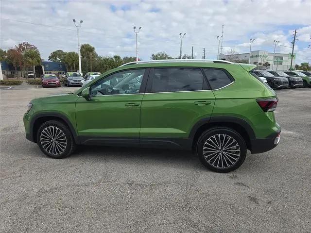 2026 Volkswagen Taos SE
