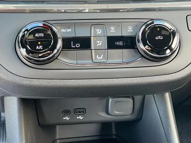 2026 Buick NV Preferred FWD
