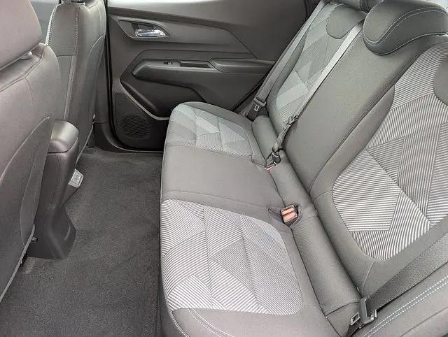 2027 Chevrolet Bolt LT FWD