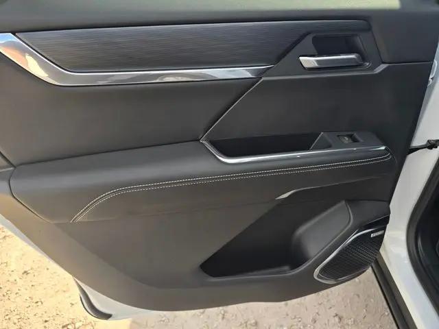 2026 GMC Acadia Elevation FWD