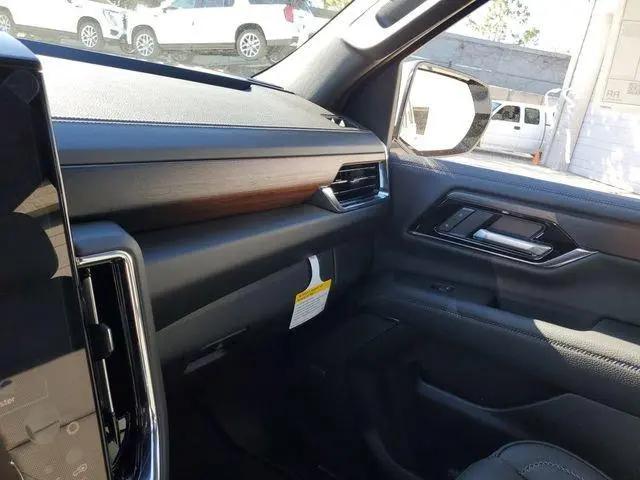 2026 GMC Yukon XL 4WD Denali