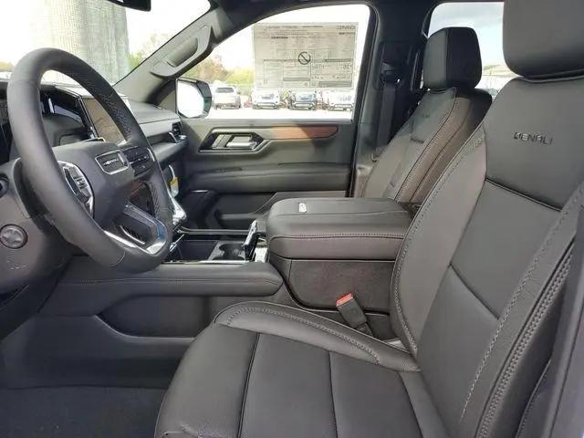 2026 GMC Yukon XL 4WD Denali