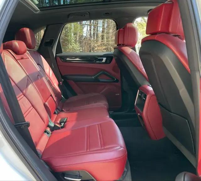 2019 Porsche Cayenne Cayenne