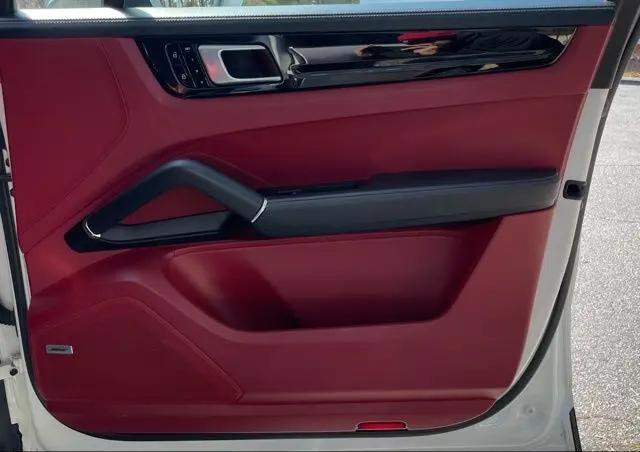 2019 Porsche Cayenne Cayenne