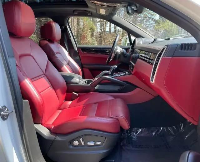 2019 Porsche Cayenne Cayenne