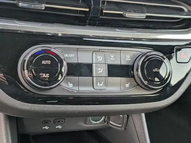 2026 Buick NV Sport Touring FWD