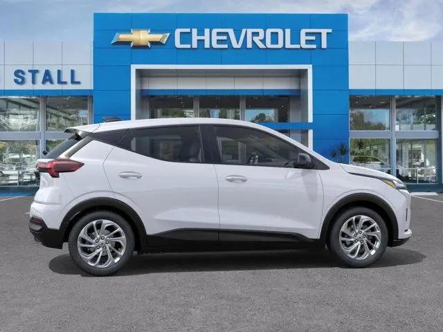 2027 Chevrolet Bolt LT FWD