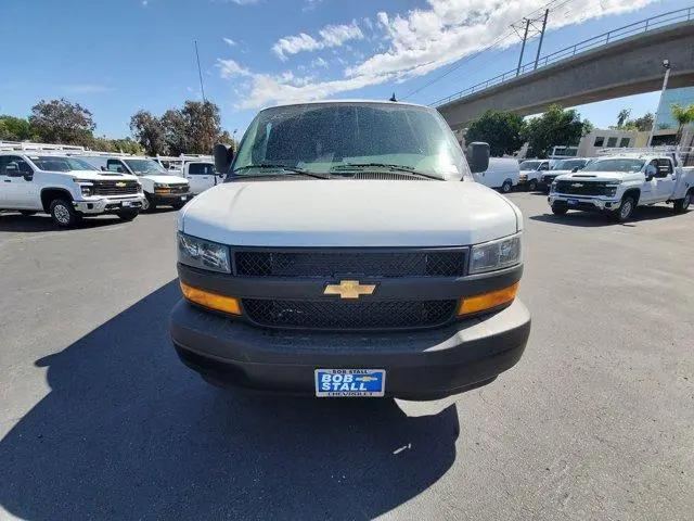 2026 Chevrolet Express Cargo Van 2500 Regular Wheelbase, WT, RWD