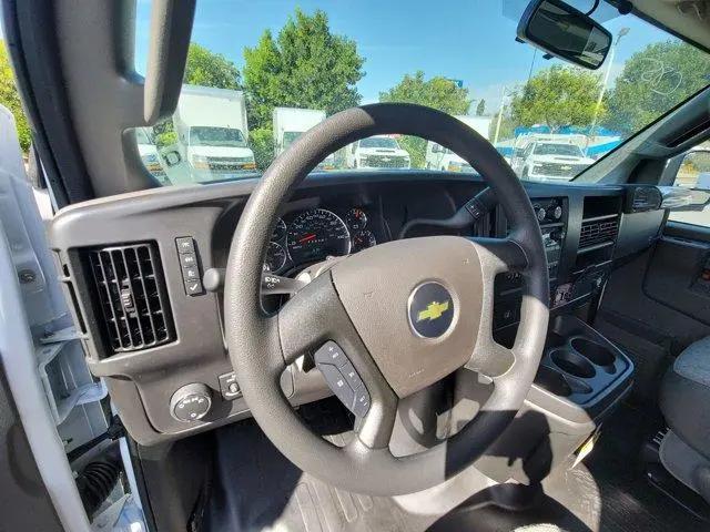 2026 Chevrolet Express Cargo Van 2500 Regular Wheelbase, WT, RWD