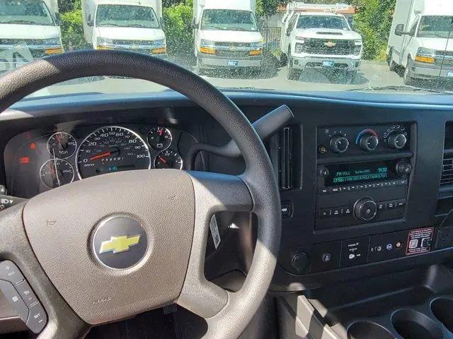2026 Chevrolet Express Cargo Van 2500 Regular Wheelbase, WT, RWD