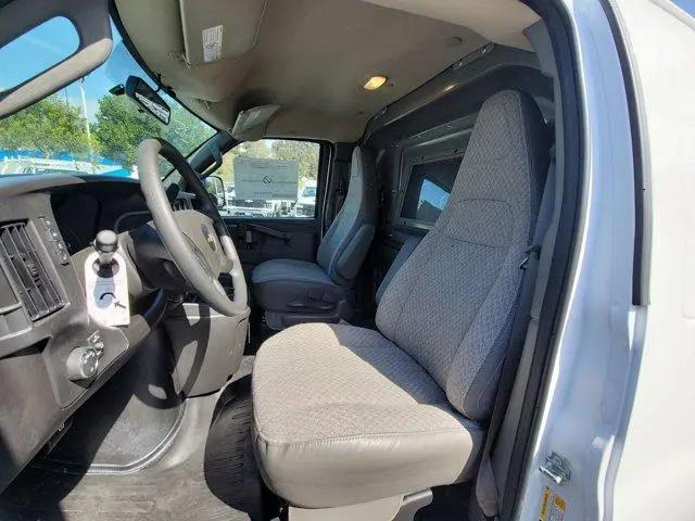 2026 Chevrolet Express Cargo Van 2500 Regular Wheelbase, WT, RWD