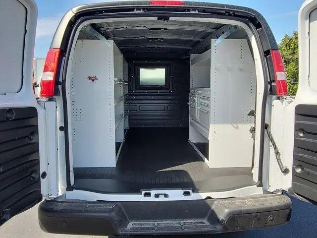 2026 Chevrolet Express Cargo Van 2500 Regular Wheelbase, WT, RWD