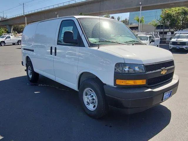 2026 Chevrolet Express Cargo Van 2500 Regular Wheelbase, WT, RWD