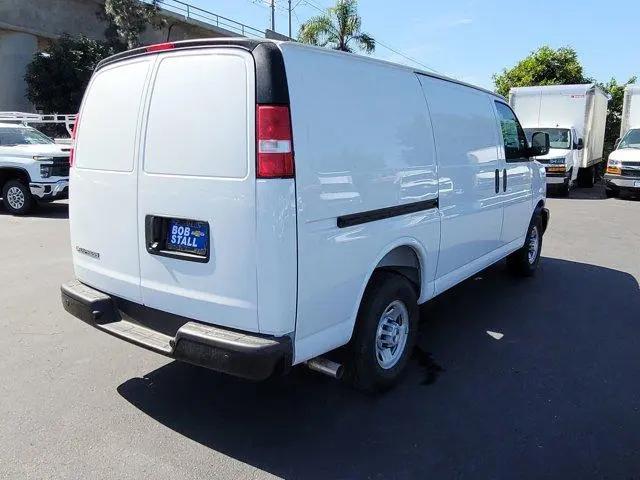 2026 Chevrolet Express Cargo Van 2500 Regular Wheelbase, WT, RWD