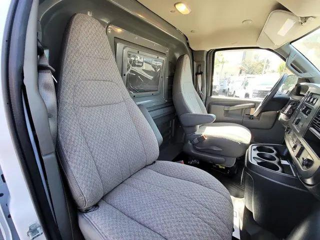 2026 Chevrolet Express Cargo Van 2500 Regular Wheelbase, WT, RWD