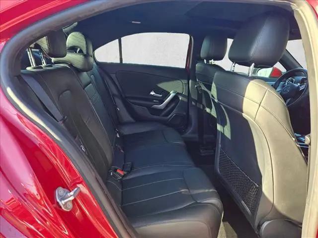 2020 Mercedes-Benz A 220 A 220