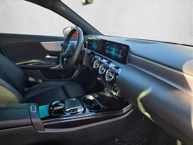 2020 Mercedes-Benz A 220 A 220