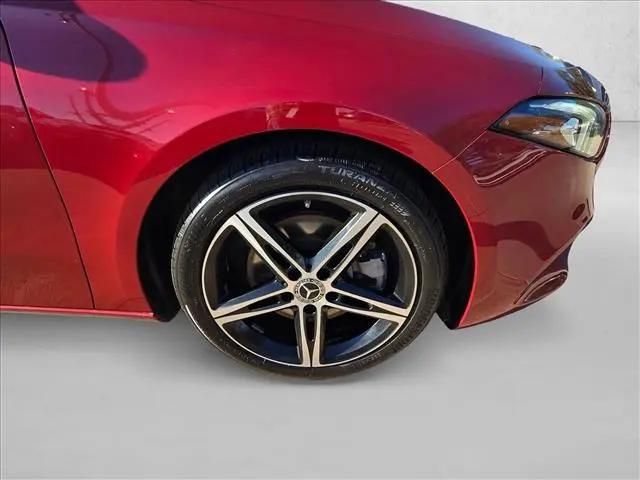 2020 Mercedes-Benz A 220 A 220