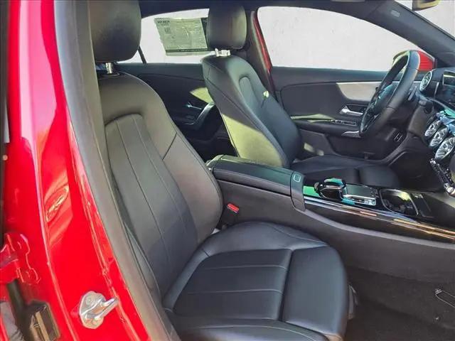 2020 Mercedes-Benz A 220 A 220