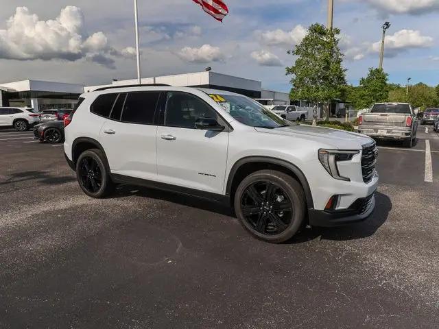 2026 GMC Acadia Elevation FWD