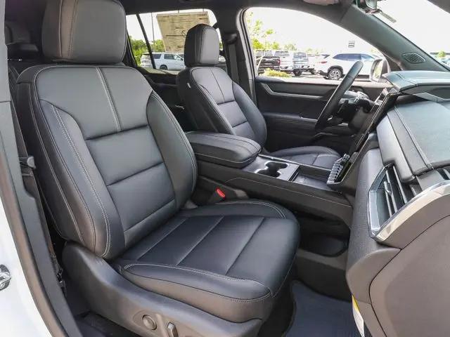 2026 GMC Acadia Elevation FWD
