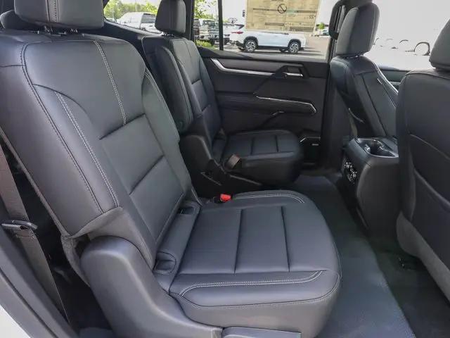 2026 GMC Acadia Elevation FWD