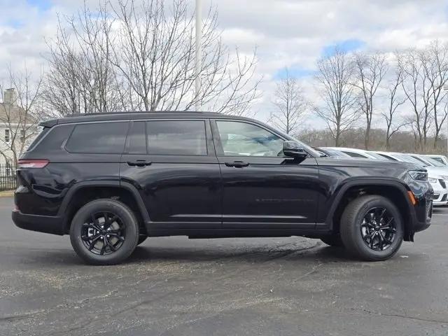 2026 Jeep Grand Cherokee L Altitude 4x4
