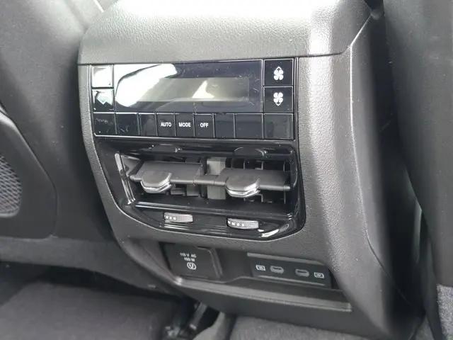 2026 Jeep Grand Cherokee L Altitude 4x4
