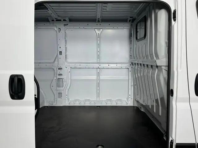 2026 Ram ProMaster 2500 Cargo Van Tradesman Low Roof 136" WB w/Pass Seat