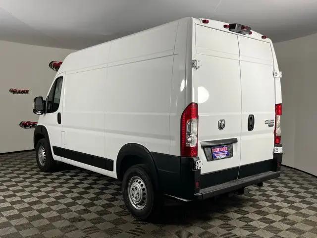 2026 Ram ProMaster 2500 Cargo Van Tradesman High Roof 136" WB w/Pass Seat