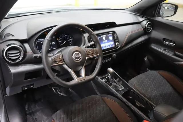 2022 Nissan Kicks SR Xtronic CVT