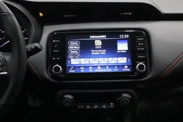 2022 Nissan Kicks SR Xtronic CVT